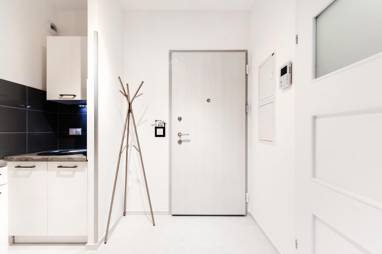 Super Apart Dywizjonu 303 175/8 Apartment Warsaw Bilik gambar