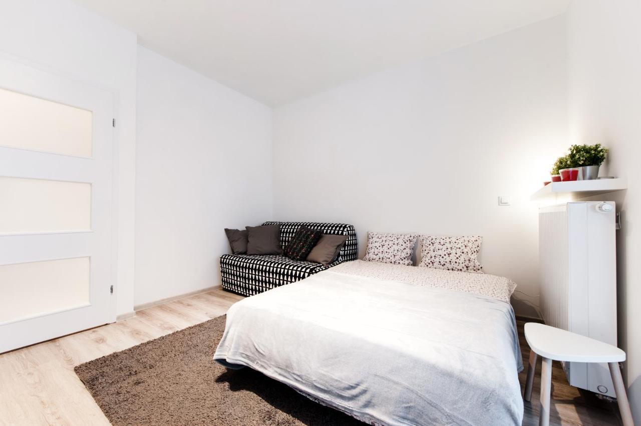 Super Apart Dywizjonu 303 175/8 Apartment Warsaw Bilik gambar